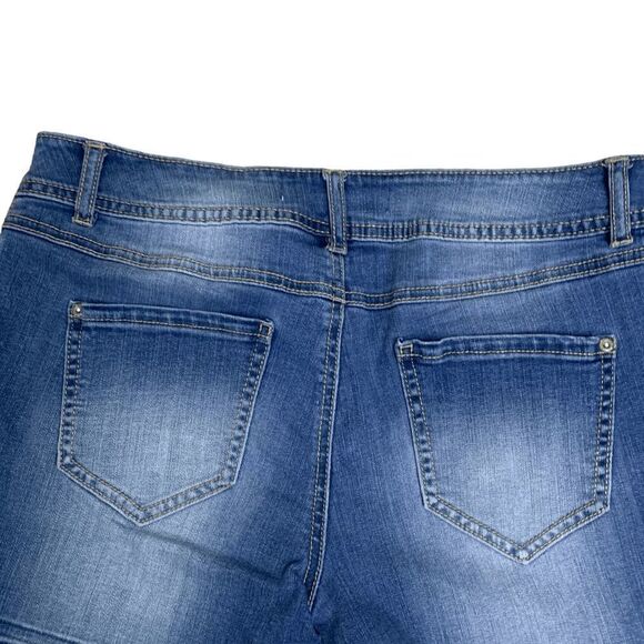 C est. 1946 Women's size Stretch denim Cutoff patched distressed 4" Jean shorts - Picture 12 of 15
